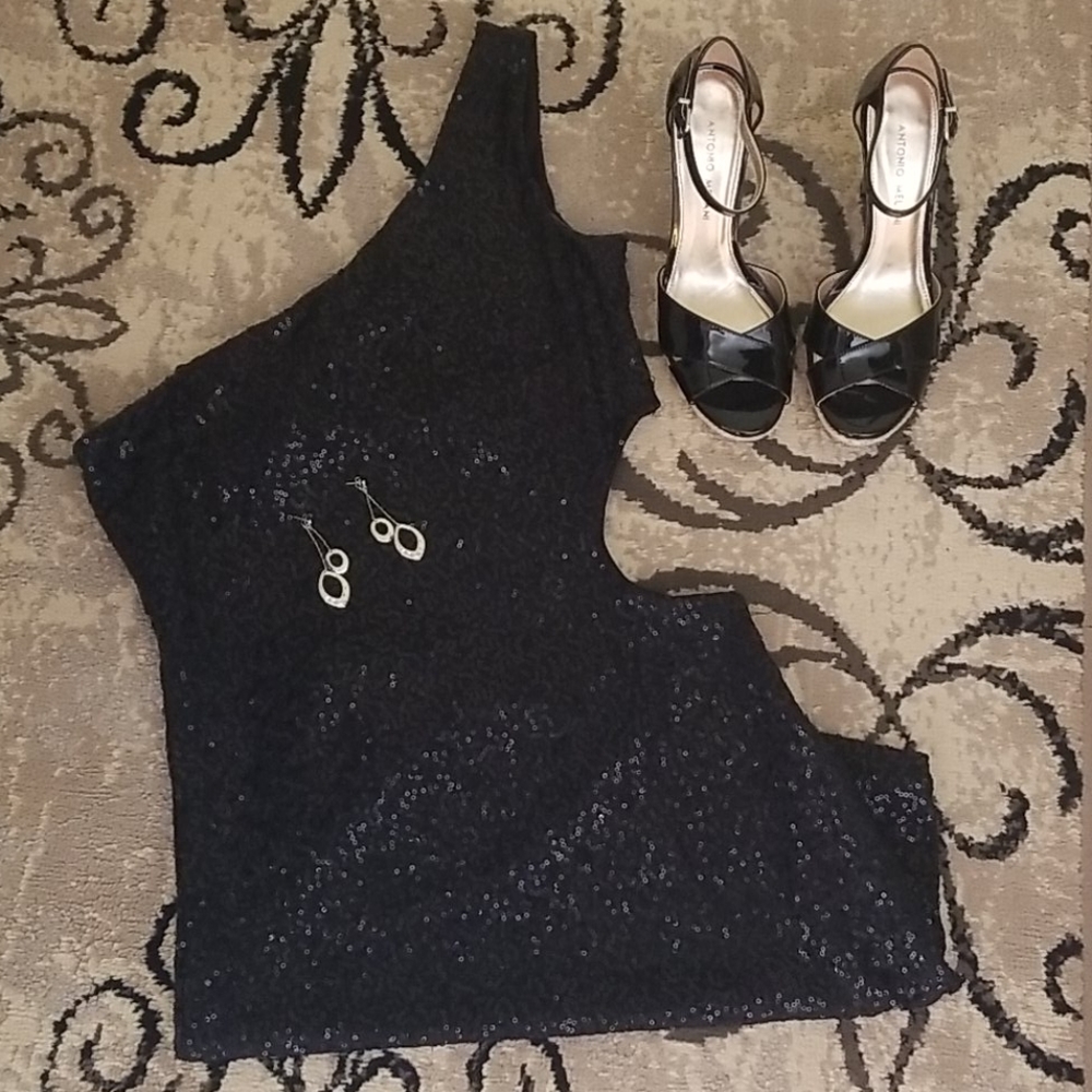 Speechless Black Sequined Dress